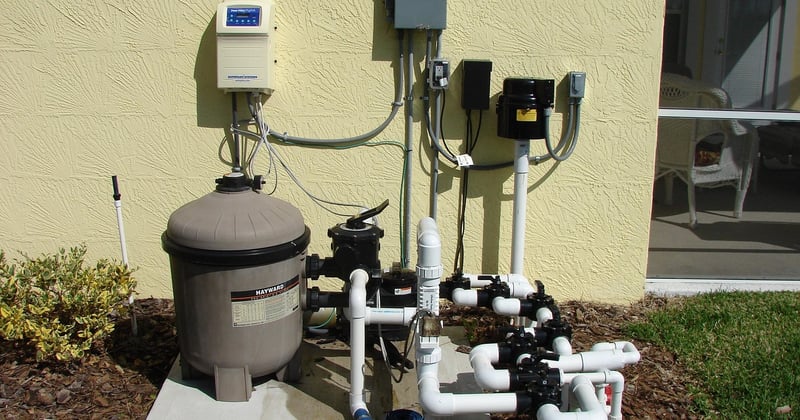 Installer une pompe de relevage pour cave inondée : le guide anti-catastrophe
